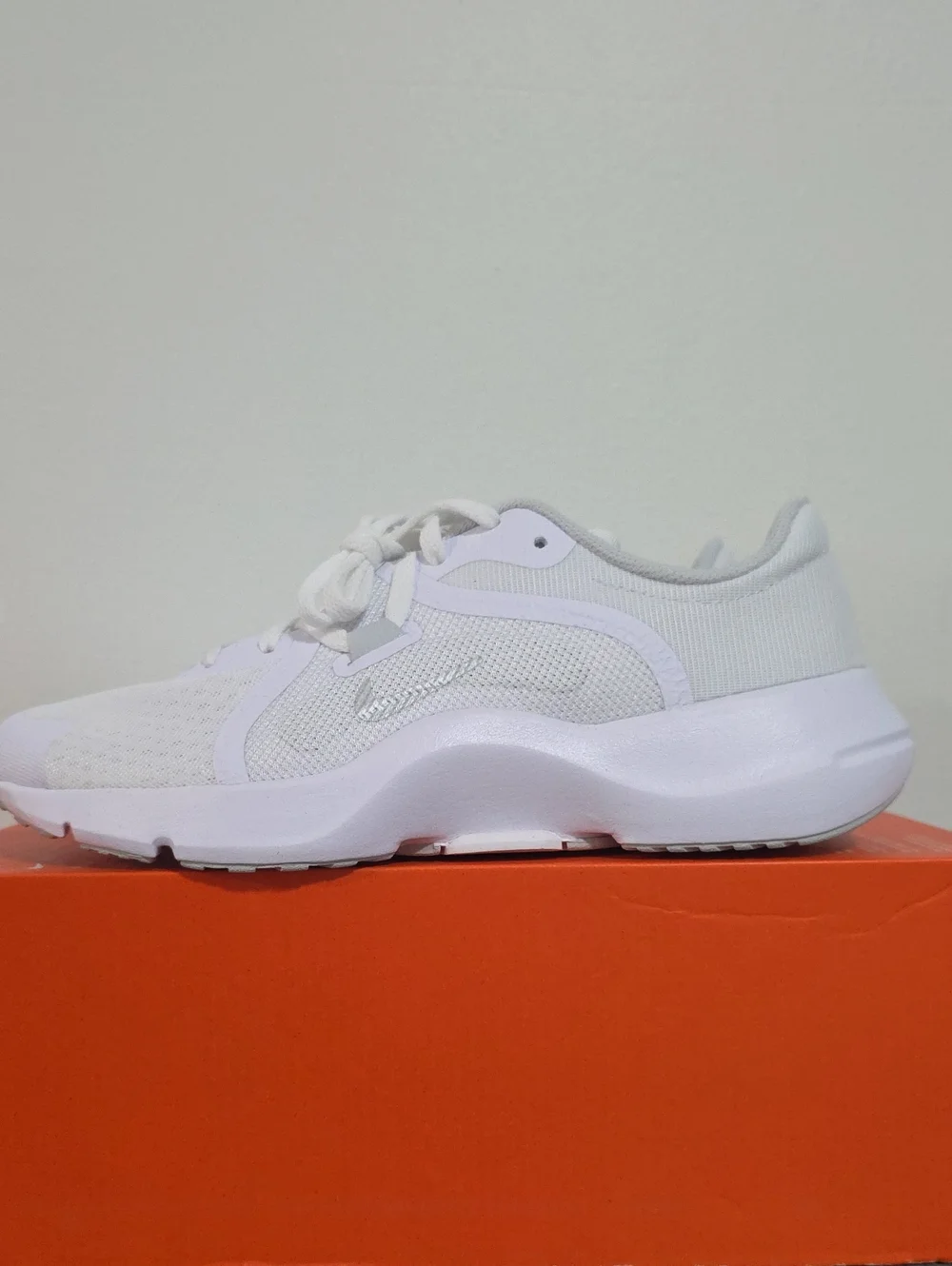 Nike Women's White Knit Lace-Up Running Shoe